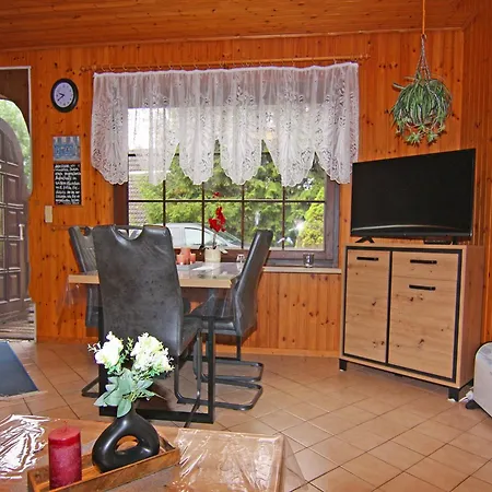Ferienhaus, Dolgen Am See, Cleaning Included Casa de Férias *